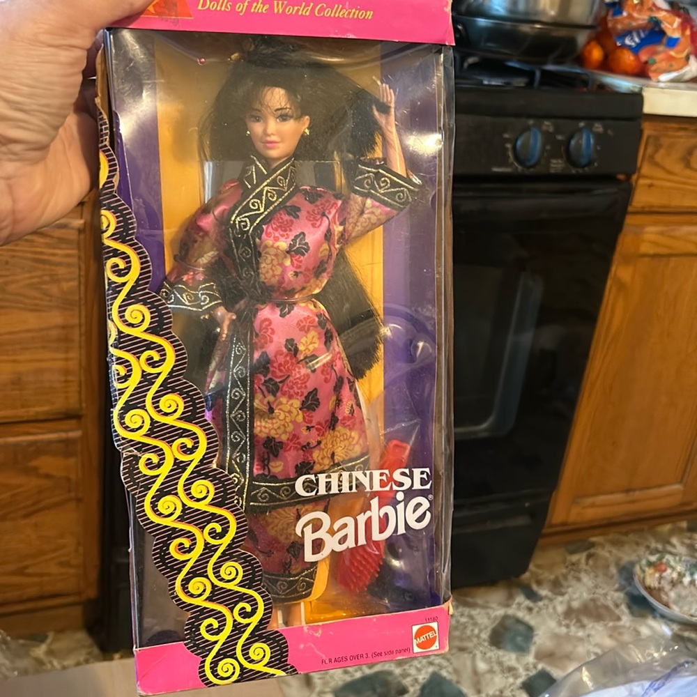 Nib Chinese Barbie doll